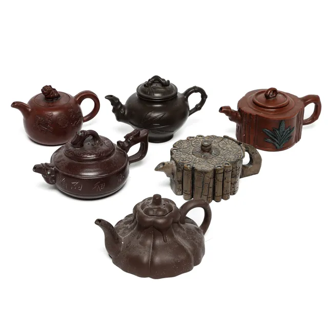 Collection of six Chinese Yixing teapots, 1900s (6)