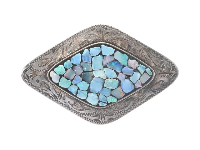 BROSCH, sterlingsilver, opalfragment, stämplad Scandia, mått 51x33 mm, vikt 13,0 g.