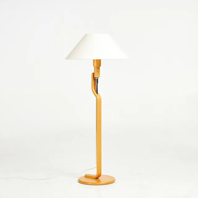 LARS BESSFELT. Golvlampa, "Grevie", Ateljé Lyktan, Åhus.