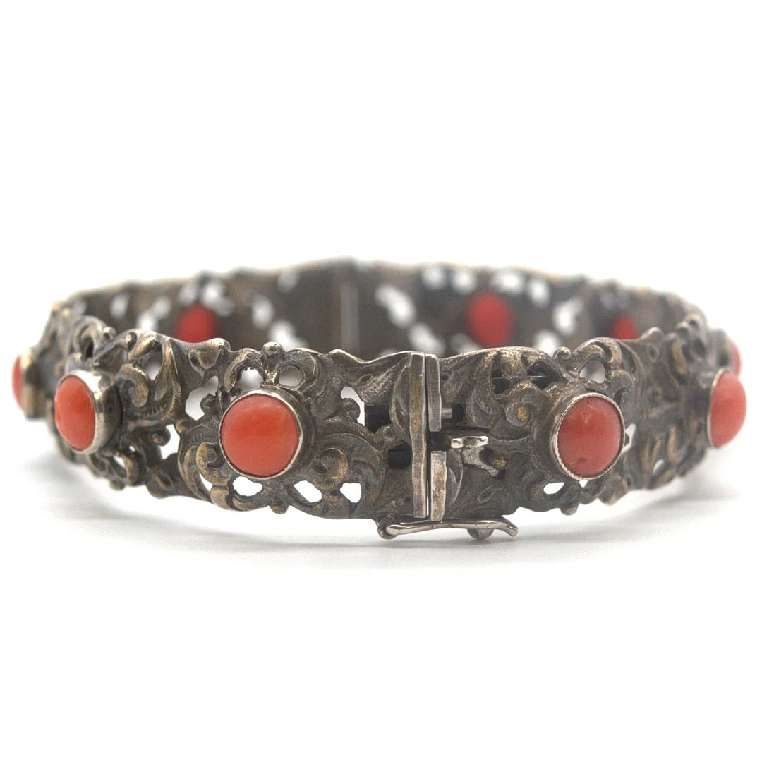 ART DÉCO 835ER SILBER ARMREIF, BESETZT MIT 10 KORALLEN CABOCHONS, DURCHBROCHENE FASSUNG. — Bracelets — Kunst- und Auktionshaus Kleinhenz