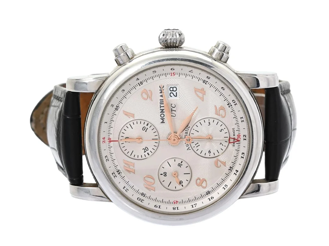 MONTBLANC, Star GMT, Cal 4810 503 (ETA 7754), Serie nr. PLBG3J7R5, Boett nr. 7223, kronograf, herrur, 42 mm, stål, automatisk, safirglas, datum, 24-timmarsvisning, glasbaksida, läderband, viklås, ca 2015. — Klockor/Montblanc — Kaplans