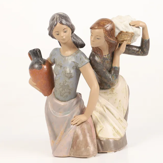 JUAN HUERTA. Figurin, tvätterskor, glaserad keramik, Lladro, Spanien.