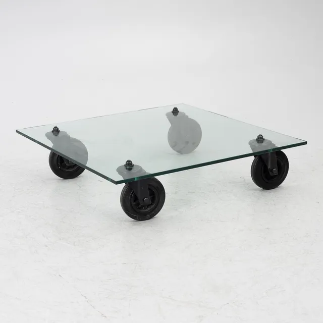 Gae Aulenti, soffbord, "Tavolo con Ruote", Fontana Arte, Italien sent 1900-tal/2000-tal.