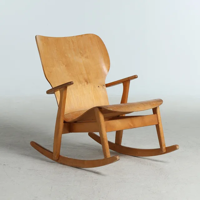 ILMARI TAPIOVAARA. "DOMUS", gungstol, Keravan Puuteollisuus Oy, björk, 1940-tal.