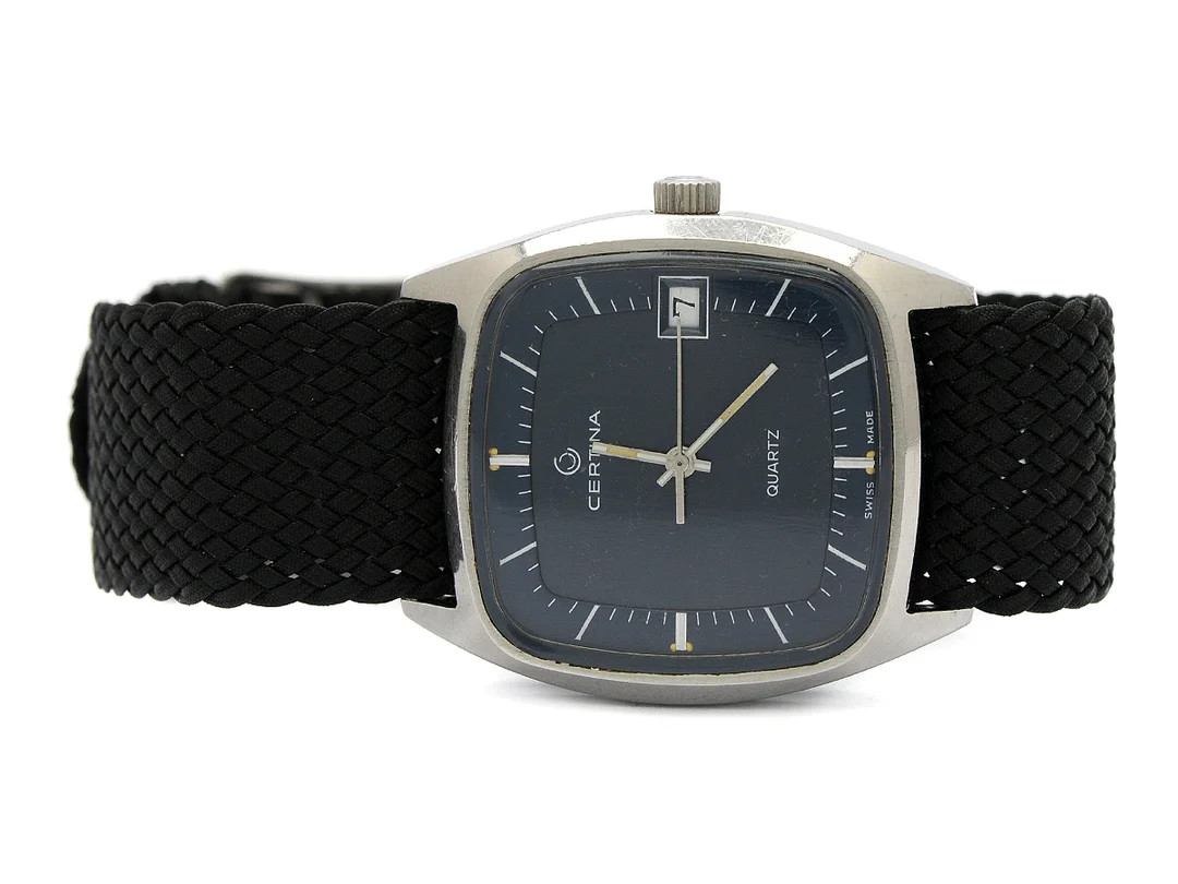 CERTINA, herrur, 32,5 x 32 mm, Boett nr. 750.3903.41, stål, quartz, plexiglas, datum, skadad urtavla, defekt, perlonband, ca 1975. — Klockor/Certina — Kaplans