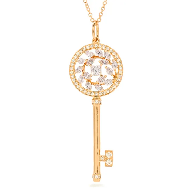 TIFFANY & CO. “ Victoria Vine Circle Key” diamantvedhæng af 18 kt rosaguld i form af nøgle prydet med talrige brillantslebne diamanter på i alt ca. 066 ct.