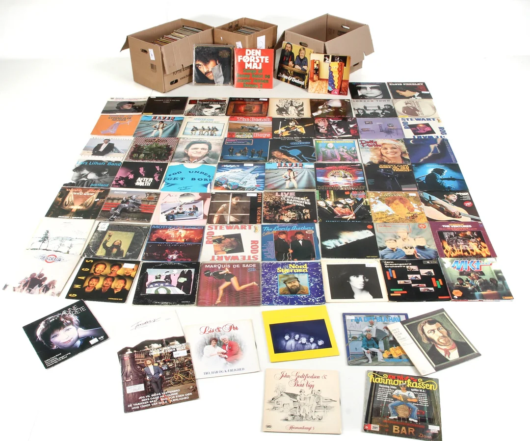 Collection LPs / vinyls (approx. 260) — Hobby and collectibles/Music, musical instruments — Lauritz