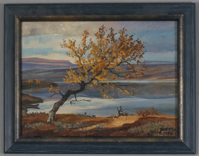 PAUL JONZE. "Höstafton vid Kesusjön", olja på pannå, signerad och daterad 1942.