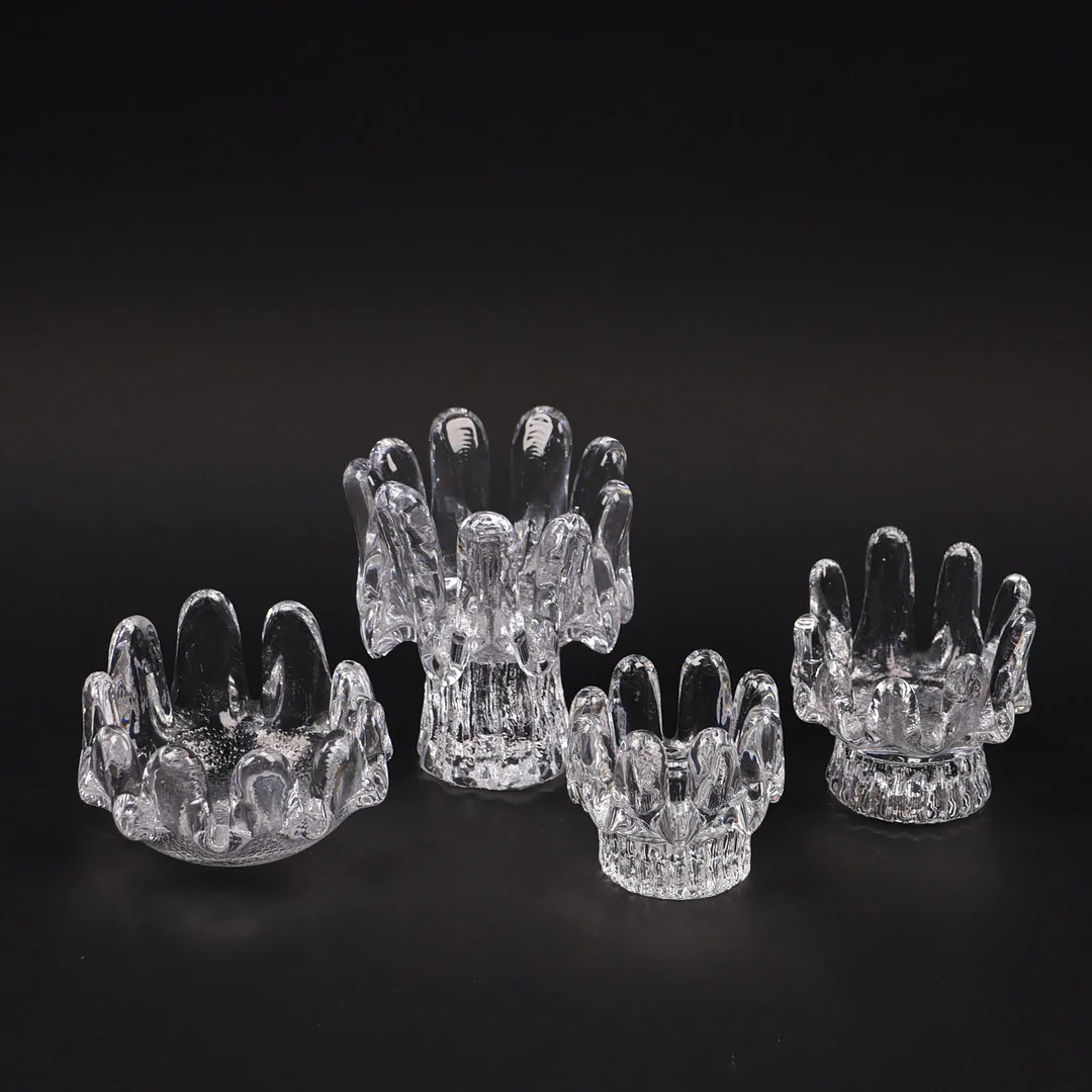 GÖRAN WÄRFF. "Sunflower", ljuslyktor, Kosta Boda, 4 st. — Candlesticks — Markus Auktioner