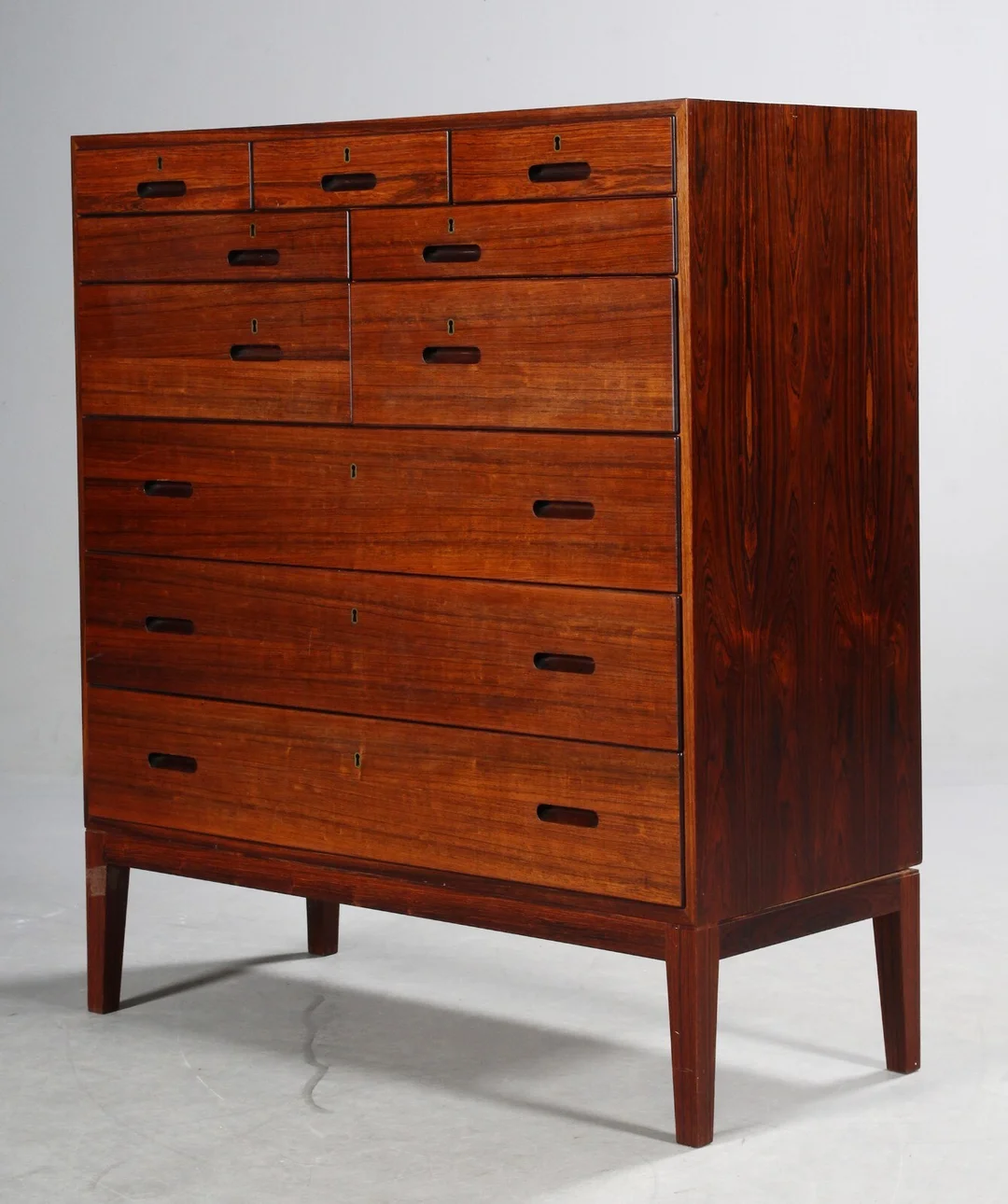 Kai Winding. Kommode, palisander — Furniture/Cabinets, chests of drawers — Lauritz