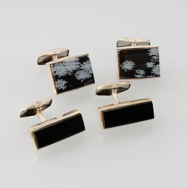 MANSCHETTKNAPPAR, 2 par, silver, onyx och snöflingeobsidian, E. Granit, Helsingfors 1963-64.