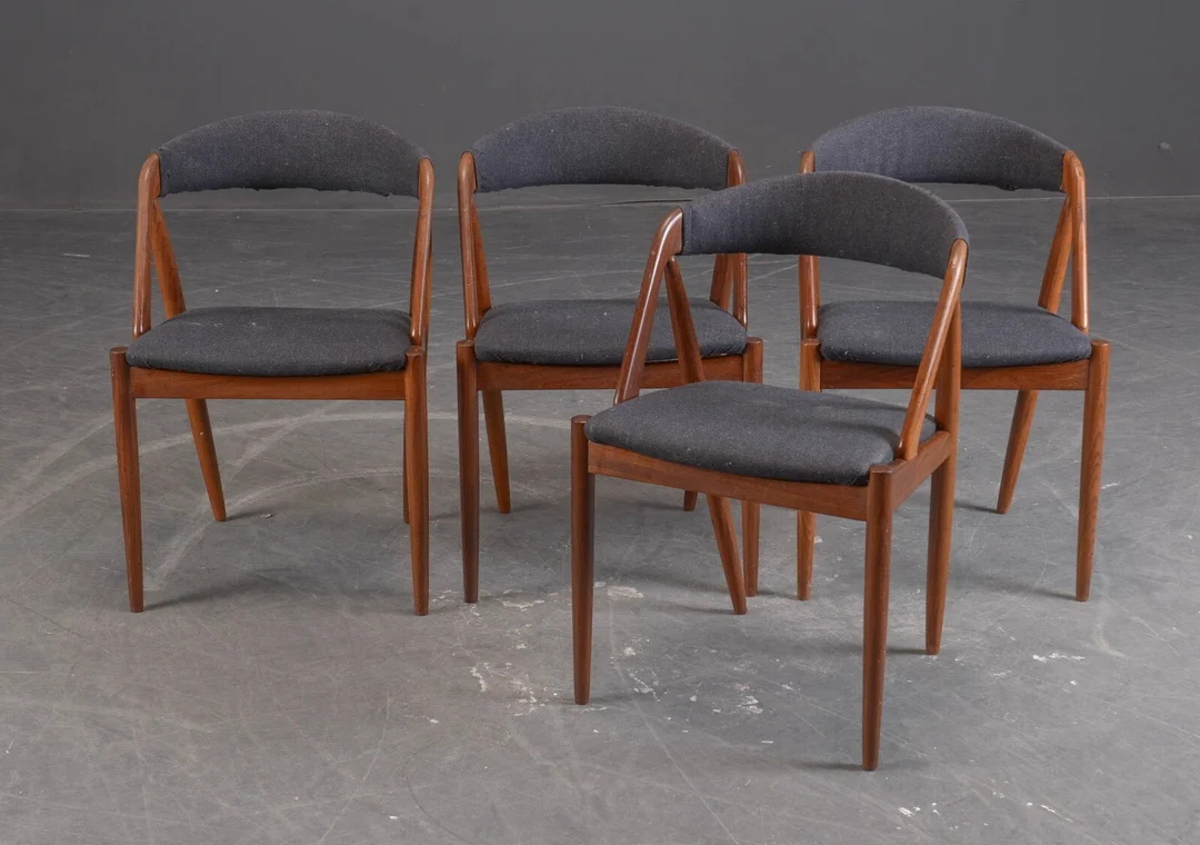 Kai Kristiansen. Fire stole af teaktræ, model 31 (4) — Furniture/Chairs — Lauritz