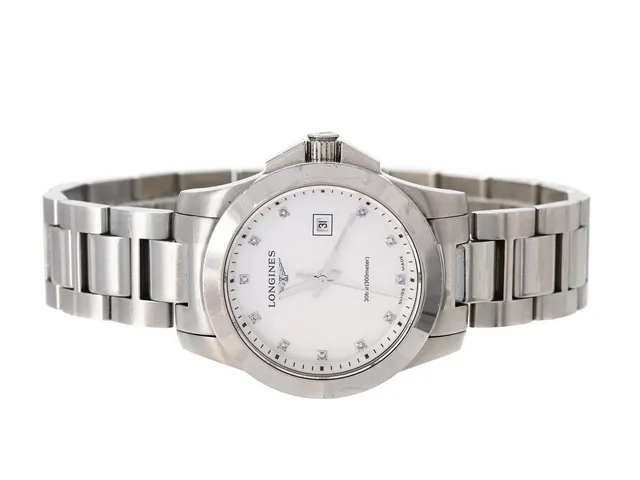 LONGINES, Conquest (30bar/300meter), Cal 250, Serie nr. 44505877, Ref nr. L3.277.4.87.6, damur, 29 mm, stål, quartz, safirglas (nagg), datum, pärlemorurtavla med diamanter (11 st. TW-F-G/VS-SI, ca 0,031 ctv) originallänk, viklås, Ref nr. L600131634 W, cert, januari 2016, box.