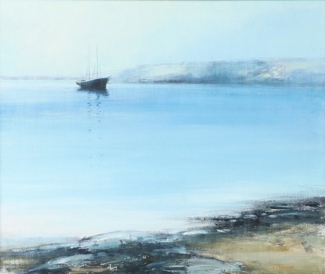 ULF HÅRDNER. Kustparti med båt, olja på duk, signerad U. Hårdner. — Paintings — Helsingborgs Auktionskammare