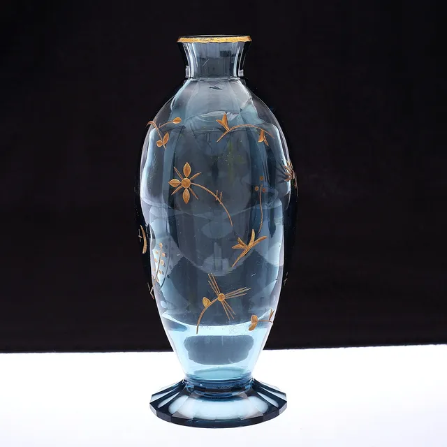 ELIS BERGH. Vas, glas, signerad "B.221/Kosta".