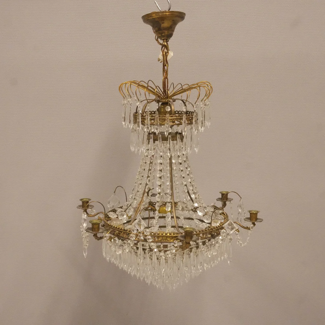 LJUSKRONA, GUSTAVIANSK STIL. — Chandeliers — Björnssons Auktionskammare