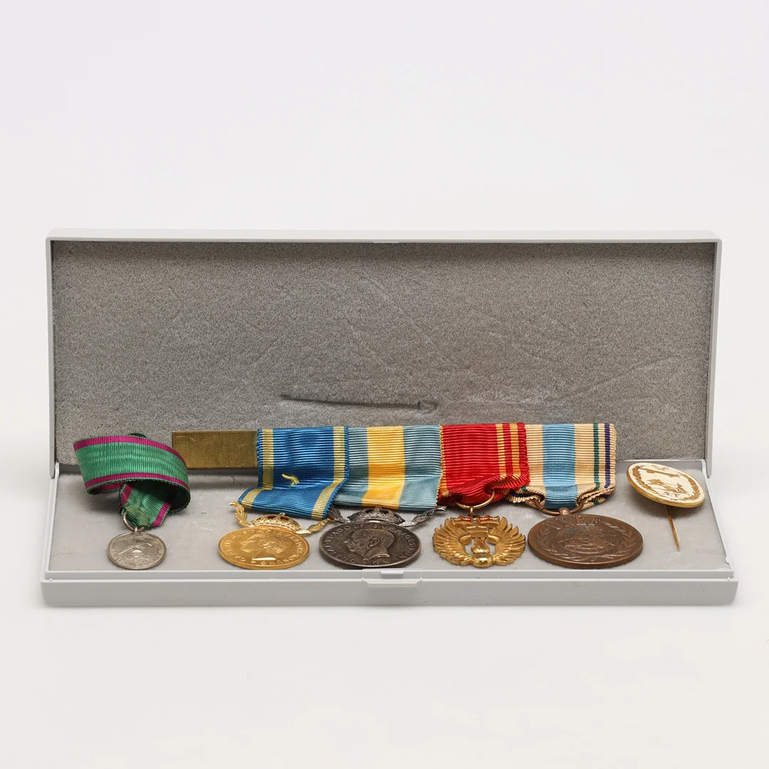 MEDALJER, bla Nit och Redlighet. — Orders & Medals — Stockholms Auktionsverk Helsingborg