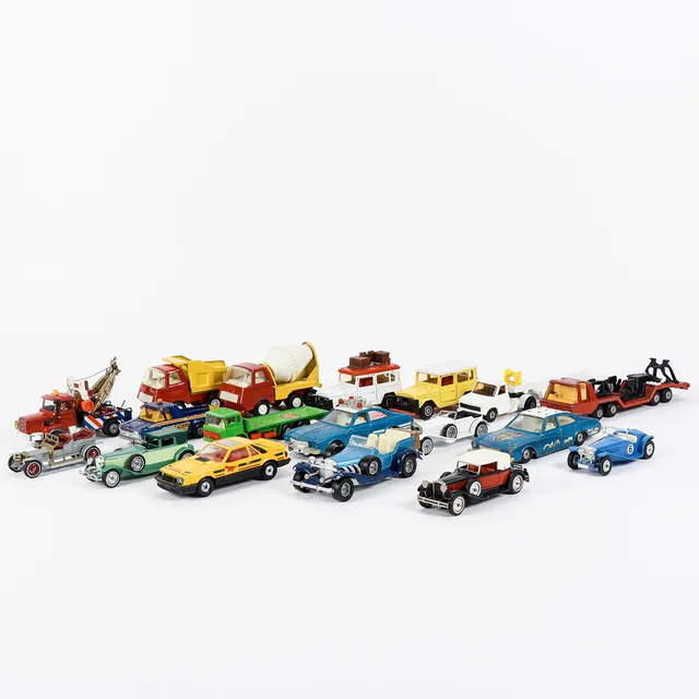 LEKSAKBILAR Matchbox, Majotrette med mera.