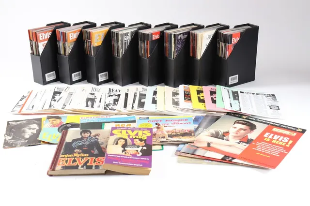 Samling Elvis memorabilier (159)