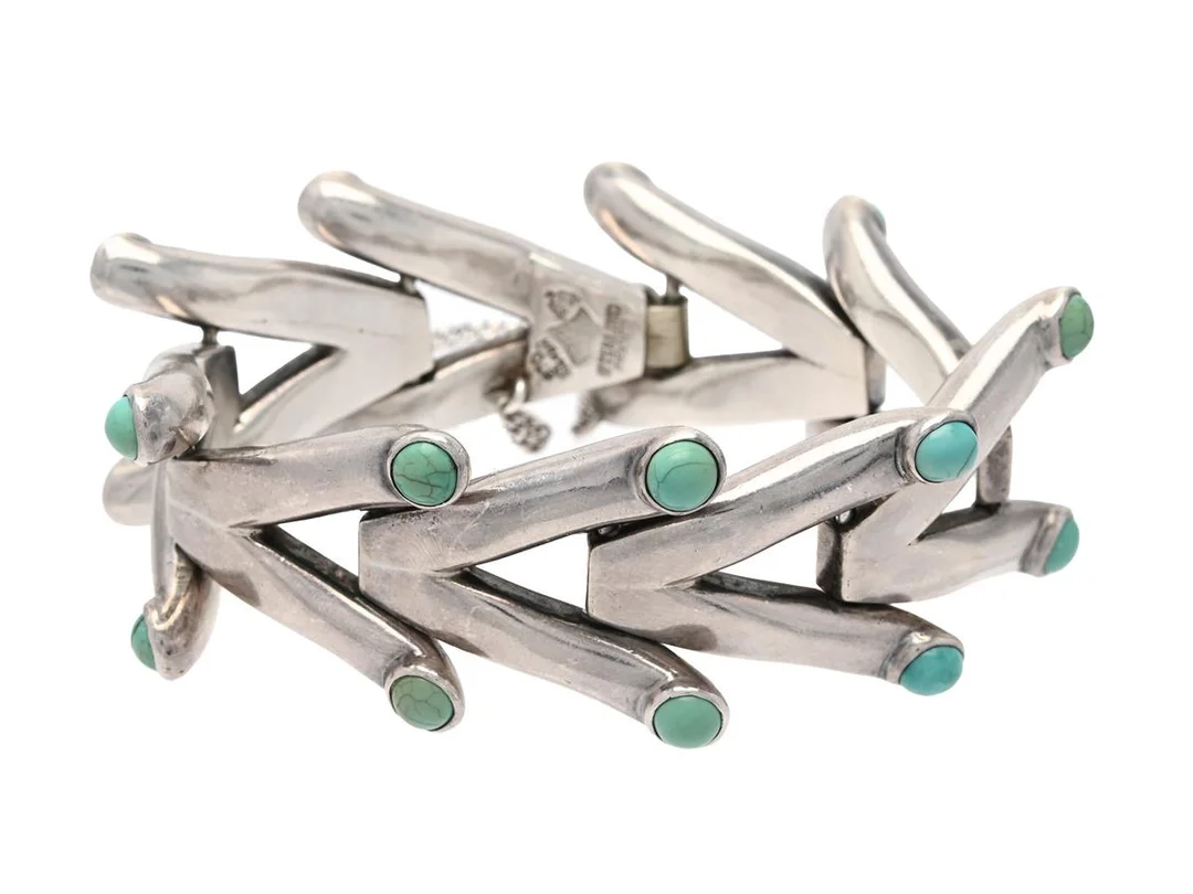 ARMBAND, sterlingsilver, turkoser, längd ca 17 cm, vikt 79,2 g, en sten är skadad. — Smycken/Armband — Kaplans