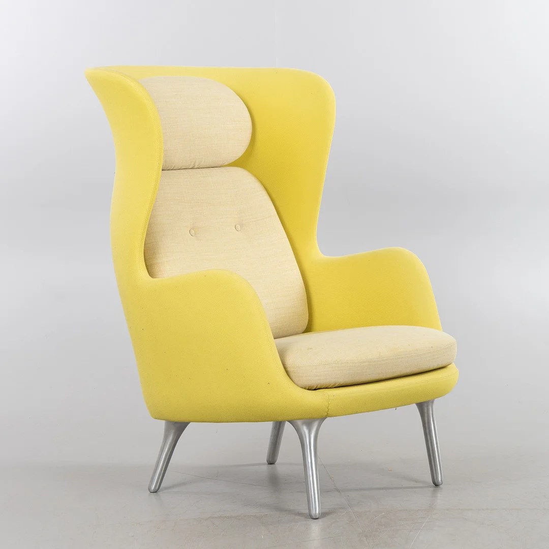 JAMIE HAYON. Fåtölj, "RO JH1" för Fritz Hansen. — Armchairs & Chairs — Stockholms Auktionsverk Helsingborg
