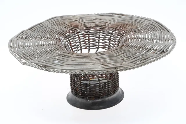 TAGE ANDERSEN (DANMARK, FÖDD 1947). Ljusstake, metall, 19/2000-tal.