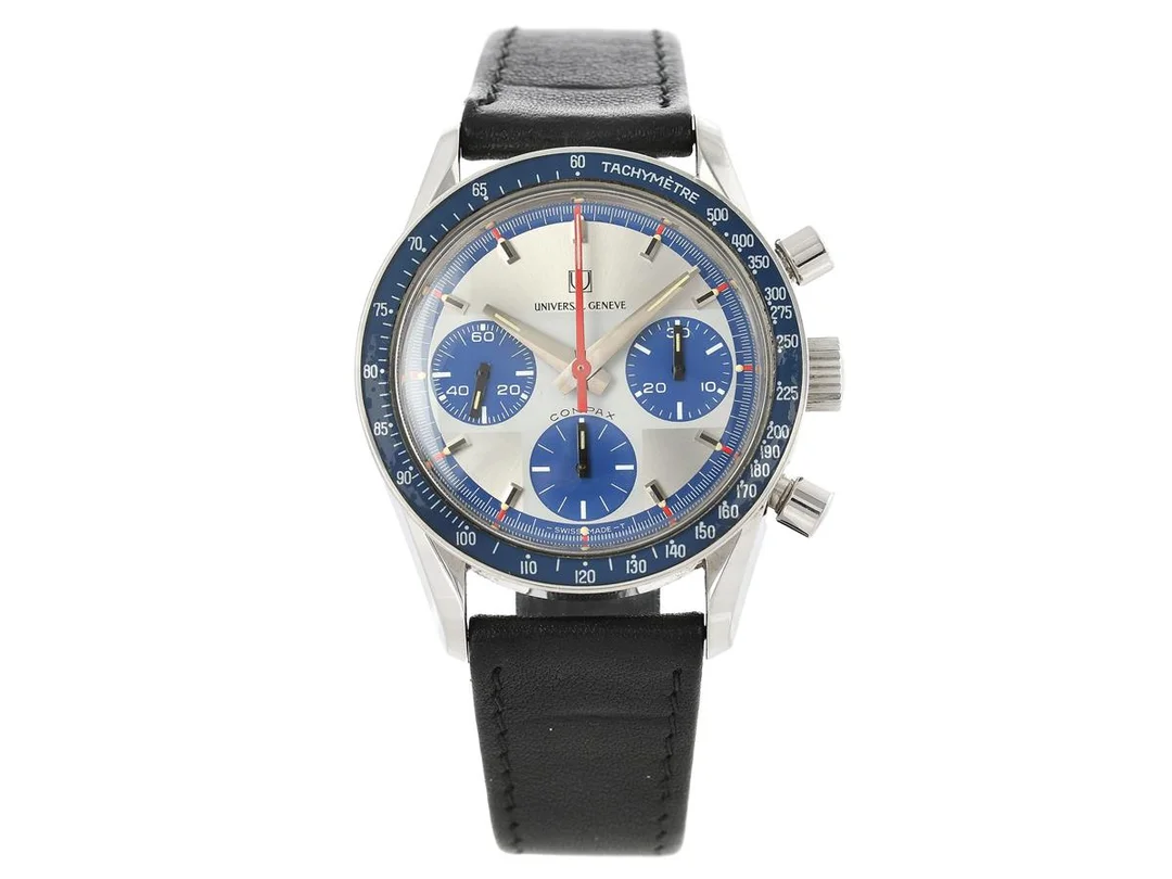 UNIVERSAL, Geneve, Compax, s.k. "Exotic Nina Rindt Blue", "Tachymètre", Cal Valjoux 72 (TJ), Serie nr. 2´892´930, Boett nr. 885107 (HF), kronograf, armbandsur, 36 mm, stål, manuell, plexiglas (original), läderband, originalspänne, ca 1971. — Klockor/Universal — Kaplans