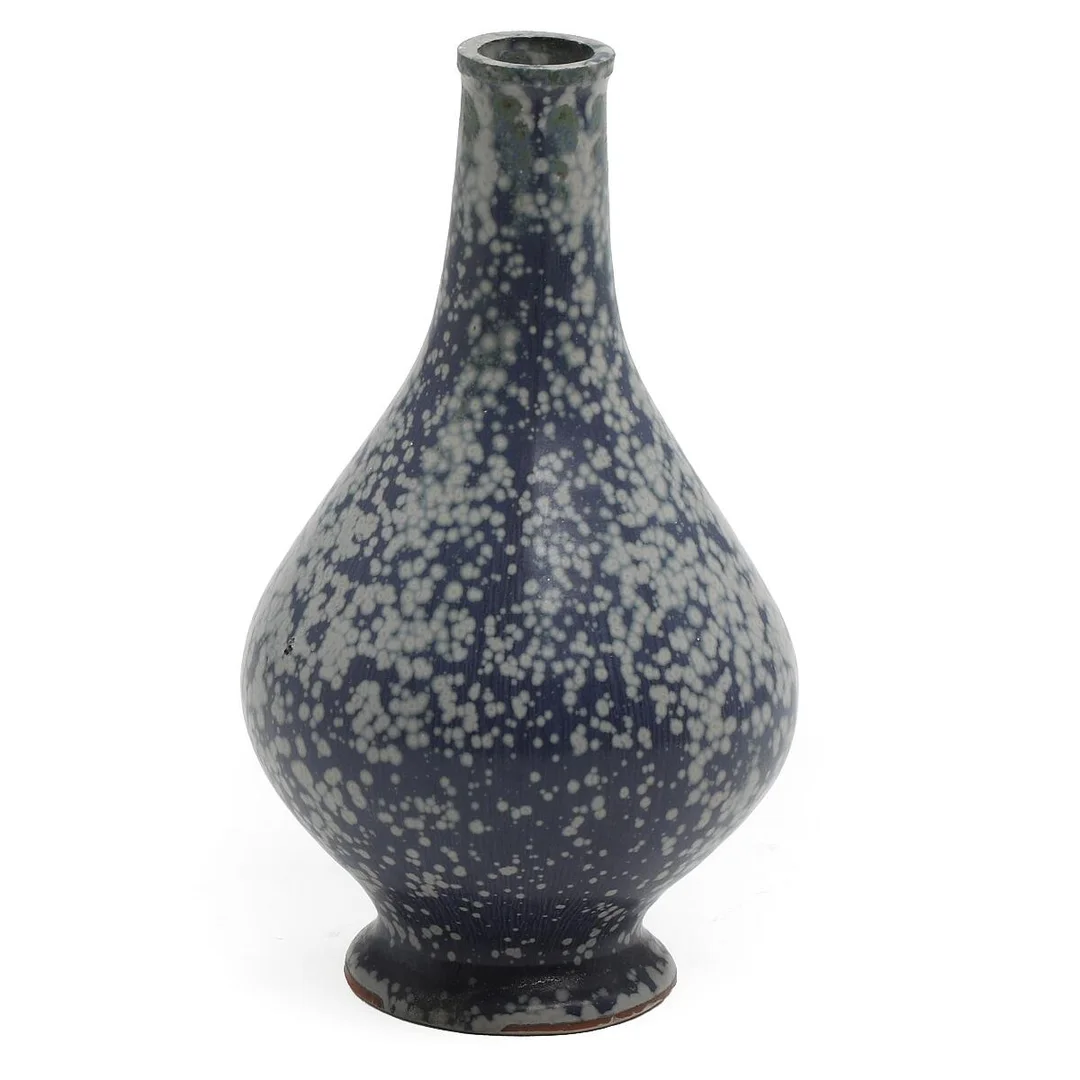 Stoneware vase, pear-shaped with a small mouth. Decorated with blue-speckled glaze with green elements. Unsigned. H. 16 cm. — Modern Decorative Art — Bruun Rasmussen