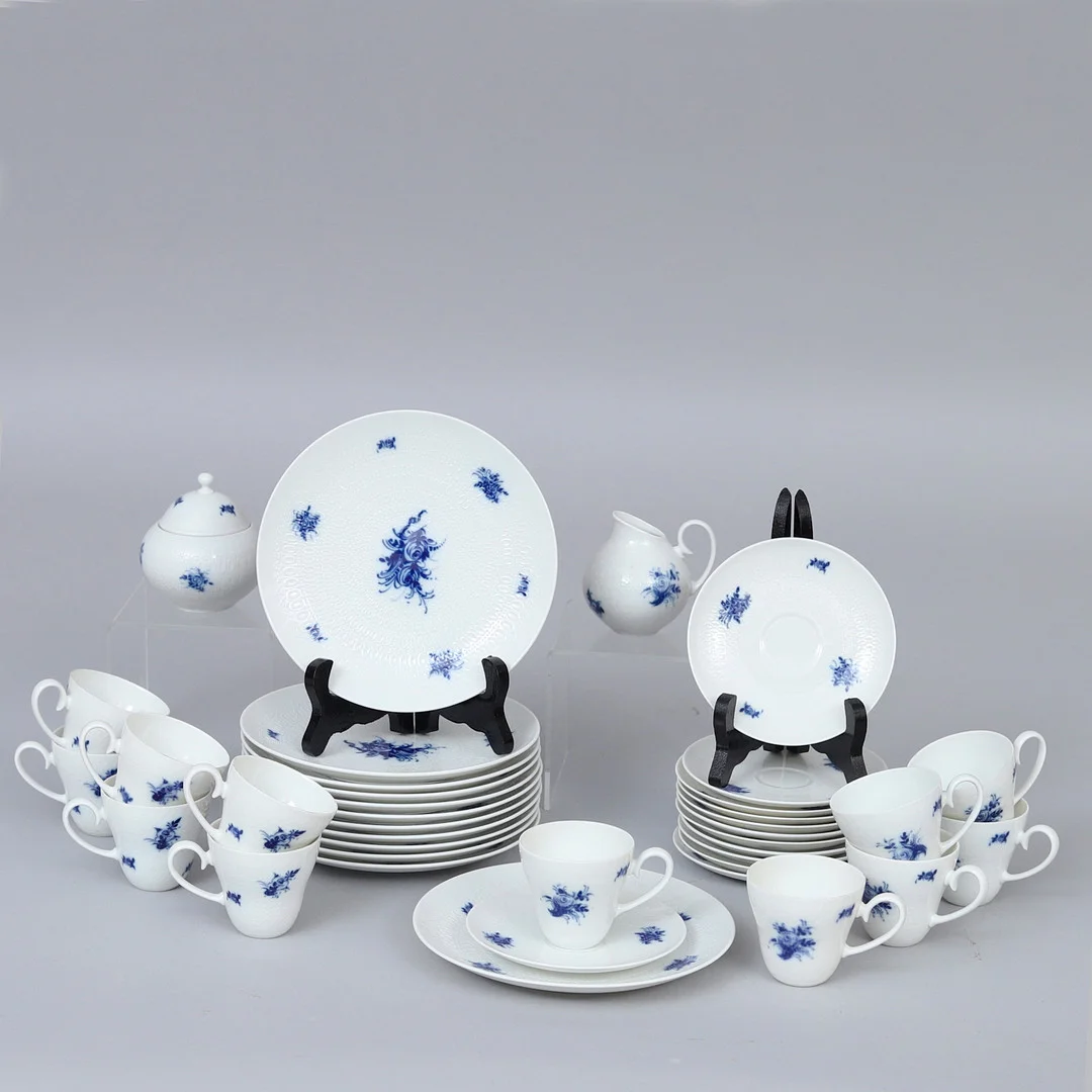 BJÖRN WIINBLAD. Moccaservis, porslin, 38 delar, Romance, Studio-linie, Rosenthal, Tyskland. — European — Garpenhus Auktioner