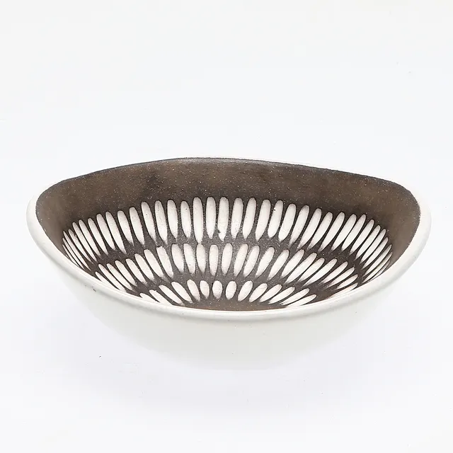 INGRID ATTERBERG. Skål, "Negro", nr 2127, Upsala Ekeby.