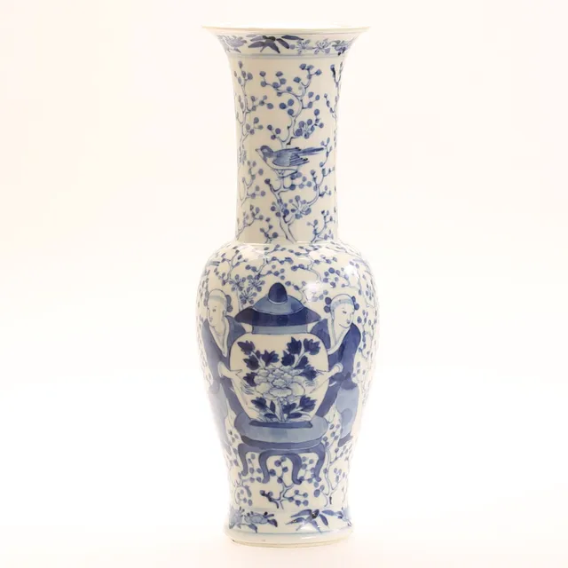 VAS, porslin, med Kangxi sex karaktärsmärken, Kina.