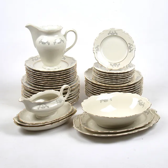 MATSERVISDELAR, 43 delar, porslin, 1900-talets mitt.