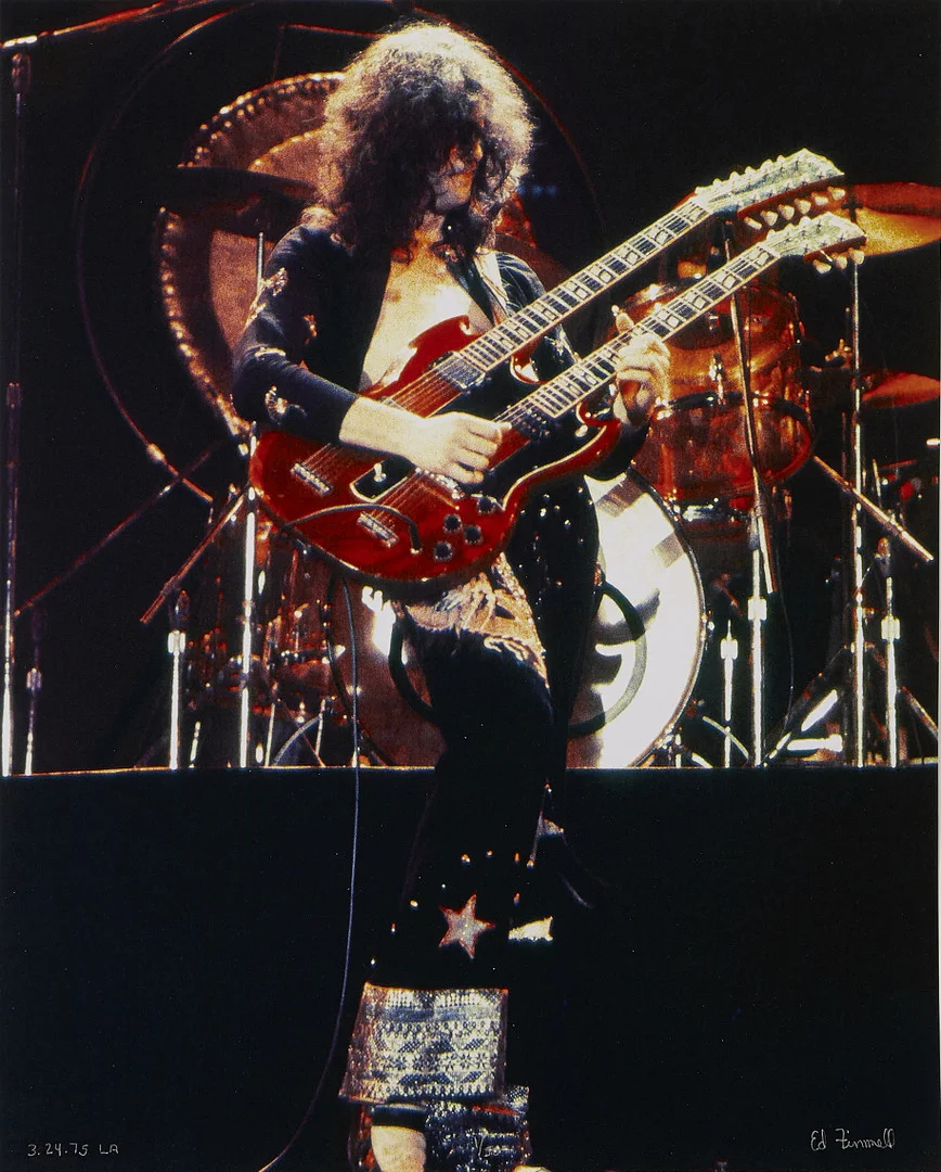 ED FINNELL (USA/SVERIGE, FÖDD 1956). Jimmy Page, Led Zeppelin, "Physical Graffiti Tour'', C-print. — Photography — Stockholms Auktionsverk Sickla