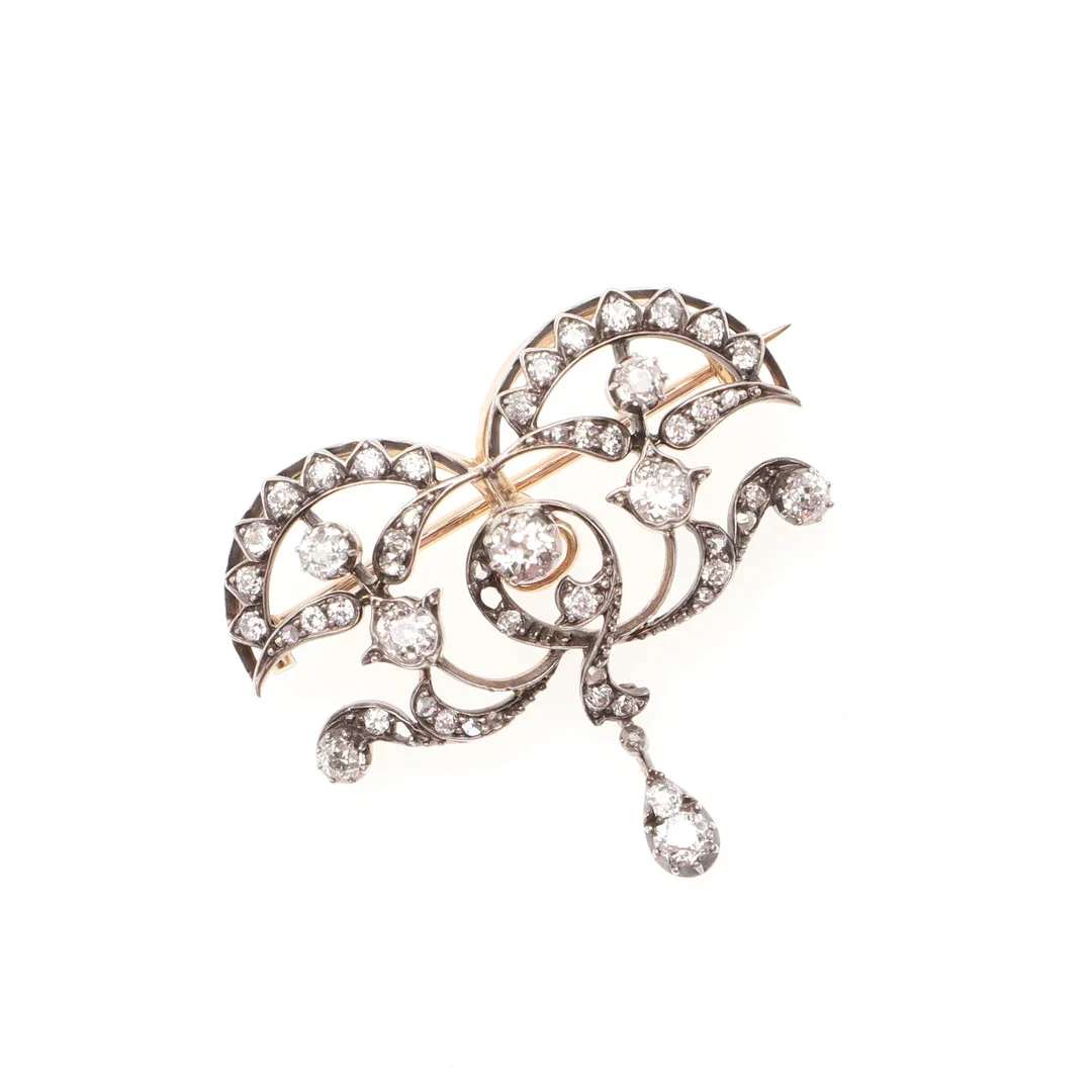 A VICTORIAN DIAMOND BROOCH PENDANT. — Brooches & Pendants — Lawrences Auctioneers