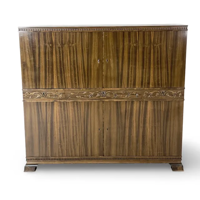 PORSLINSSKÅP. Art deco, fanerat trä, 1930/40-tal.