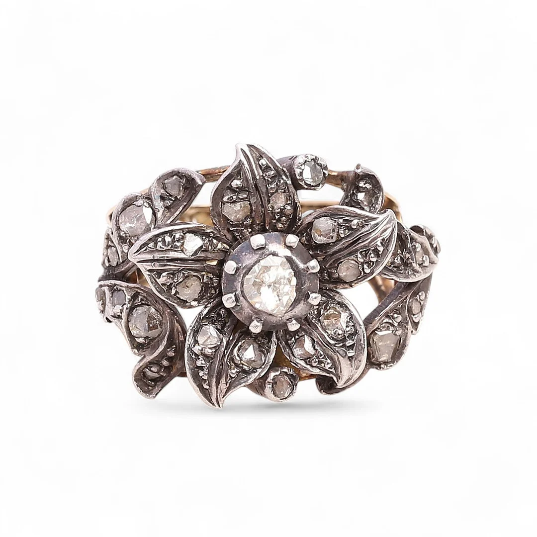 Diamonds floral ring, second third of the 19th Century. — Rings — Balclis