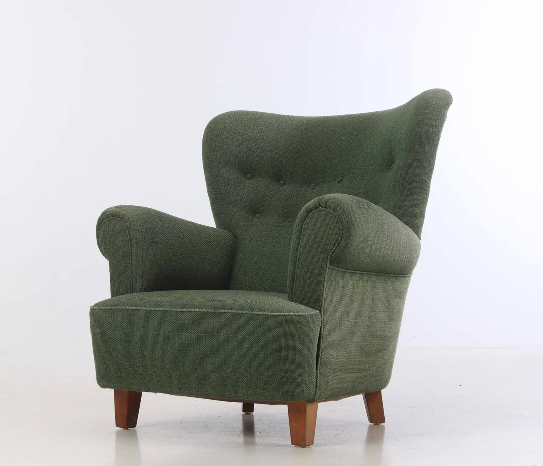 Upholstered armchair, circa 1930s/1940s — Furniture/Lounge chairs — Lauritz