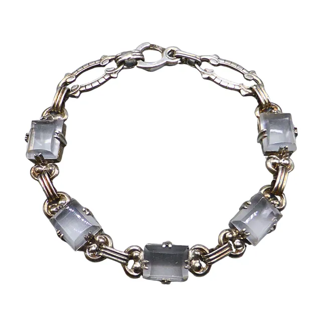 GLIEDERARMBAND AUS 835ER SILBER MIT RECHTECKIGEN STEINEN.
