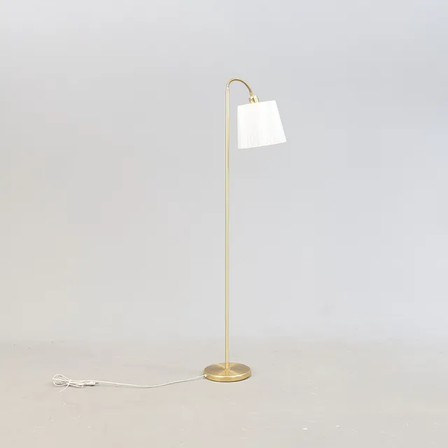 GOLVLAMPA, gulmetall, Armaturhantverk, 1900-tal.