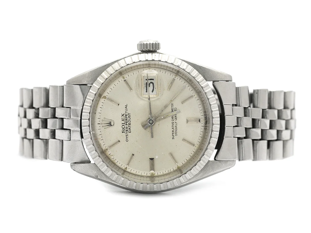 ROLEX, Oyster Perpetual, Datejust, Chronometer, Ref nr. 1603, Serie nr. 3839225, Cal 1570, Verk nr. D699943, Boett nr. 1603, herrur, 36 mm, stål, automatisk, plexiglas, datum, skadad urtavla, defekt, skadad boett, Jubileelänk (skadad), viklås, Ref nr. 6251-H/55, ca 1974. — Klockor/Rolex — Kaplans