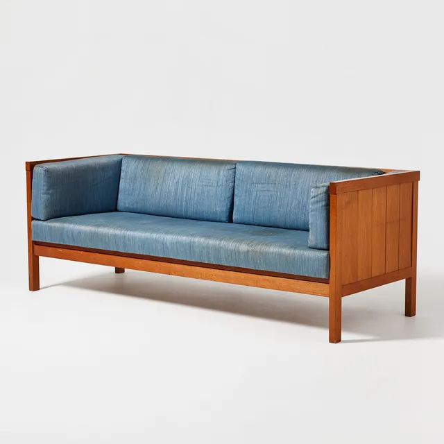 JOHN KANDELL. Soffa, HI-Gruppen, 1960-tal, mahogny, lösa plymåer, klädda i blå textil.