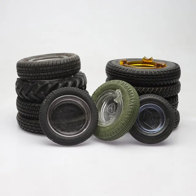 ASKFAT, 11 st, däckreklam, b.la. Dunlop, Fulda, Goodyear m.fl.
