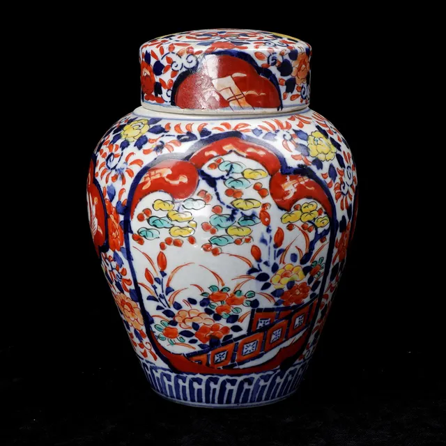 LOCKURNA, 3 delar, porslin, Kina, 1800-tal.
