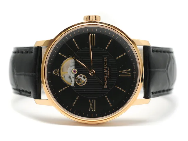 BAUME & MERCIER, Geneve, Classima, Cal 112824, Serie nr. 5326371, Ref nr. MOA08789, Boett nr. 65629, herrur, 38,5 mm, 18K rosa guld, automatisk, safirglas, glasbaksida, läderband, originalspänne i 18K guld, cert, januari 2011, box, ytterkartong.