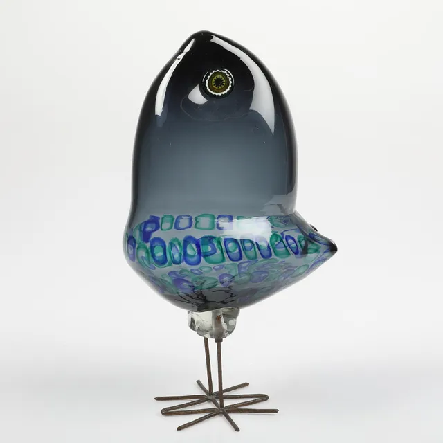 ALESSANDRO PIANON. Fågel, "Pulcino", blåtonad glasmassa med murrine i blått och grönt, Vistosi, Murano, Italien, 1960-tal.