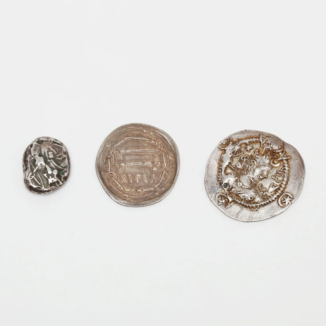 MYNT, 3 st, Sassanidiska, Abbasidiska och Akemenidiska riket. — Coins & Banknotes — Göteborgs Auktionsverk