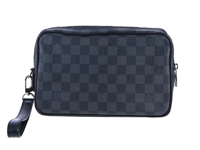 VÄSKA, LOUIS VUITTON, Pochette Kasai, damier graphite, silverfärgade beslag, 24x15x5 cm, märkt SR2169, år 2019, kvittokopia från 2019.