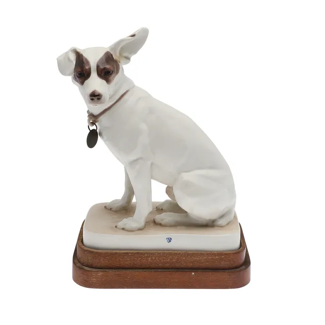 NYMPHENBURG FOX TERRIER - 'NIKI'.