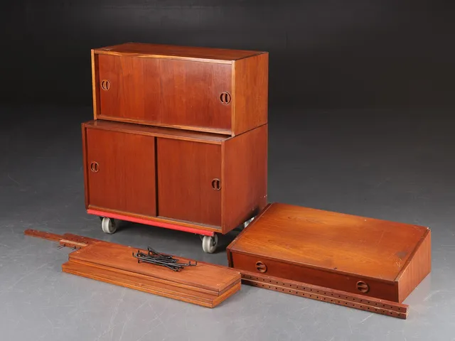 Væghængt reolsystem i teak, 1960'erne (10)