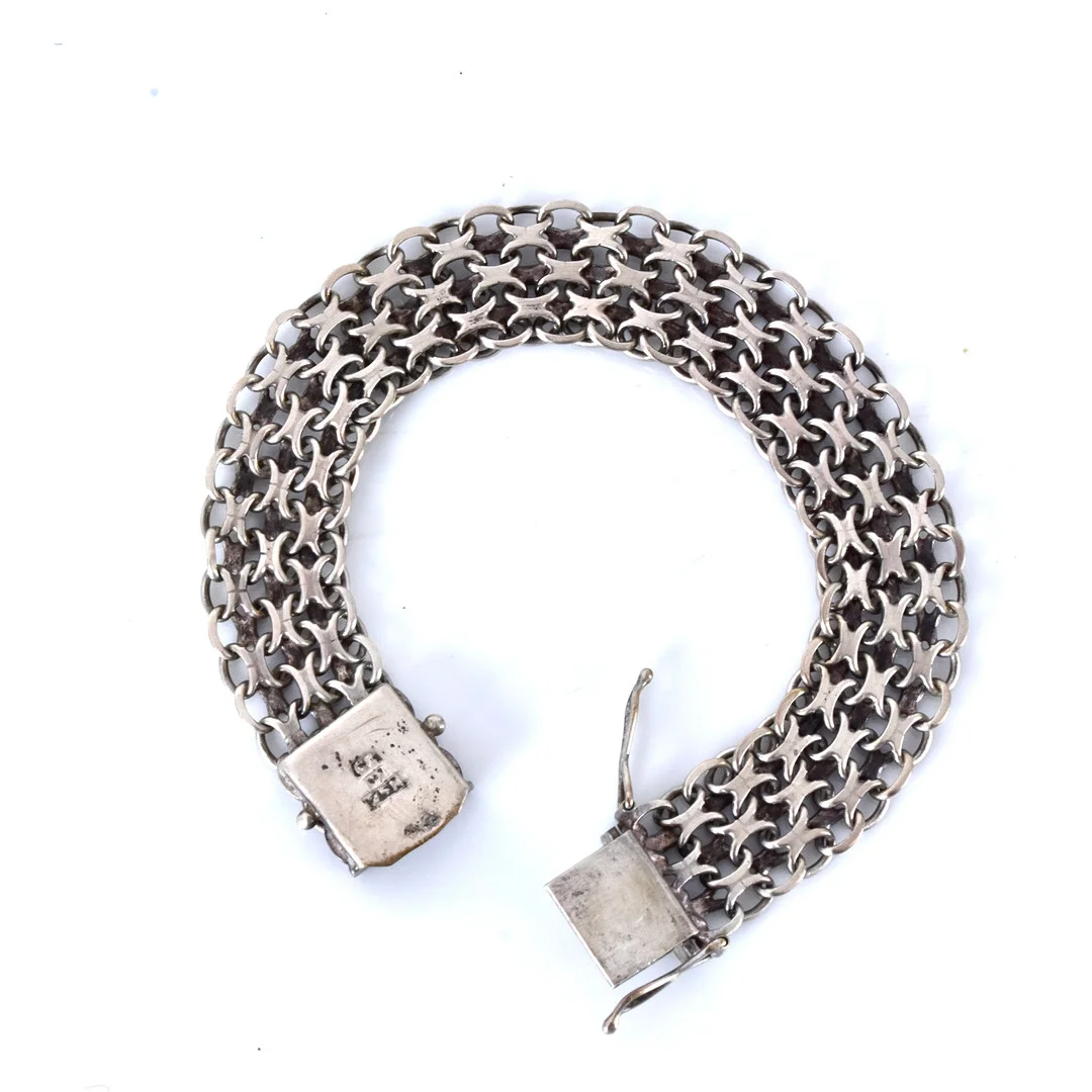 ARMBAND, X-länk, NSE Guldvaru AB Köping 1974, silver. — Bracelets — Halmstads Auktionskammare